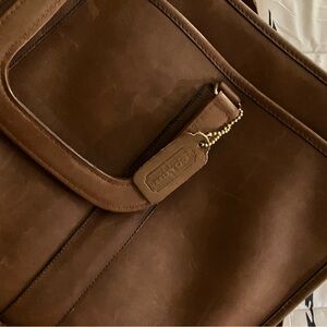Vintage Coach Classic Brief Case. In excellent condition. For Woman or Man.